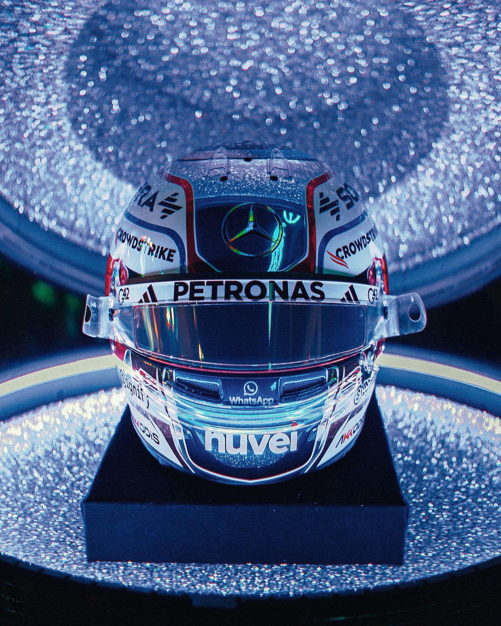 威廉姆斯绝杀梅赛德斯，拉塞尔统治全场