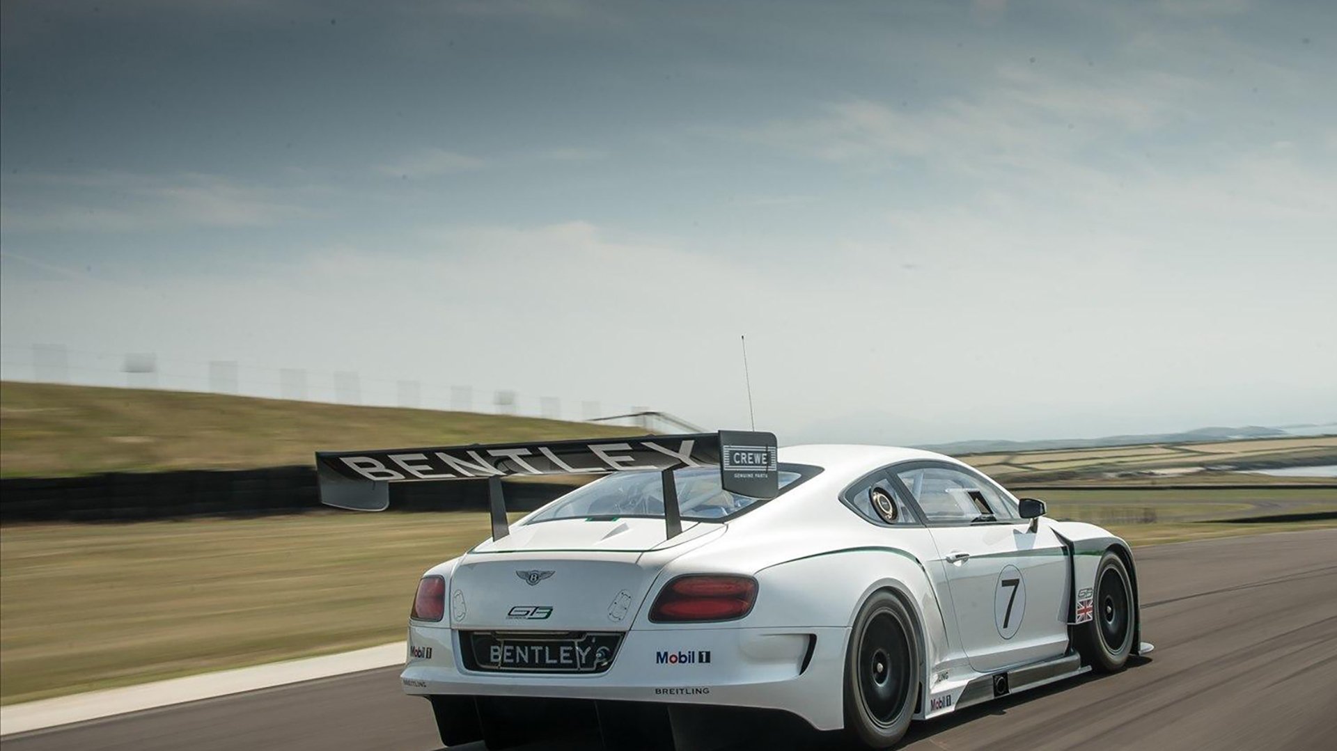 绿茵场上的双星闪耀,里昂收割多特蒙德,劳塔罗生死战接管比赛