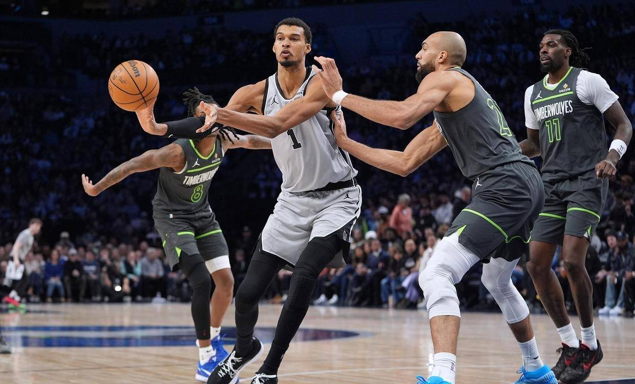 雷霆对阵马刺，戈贝尔舞台越大越强